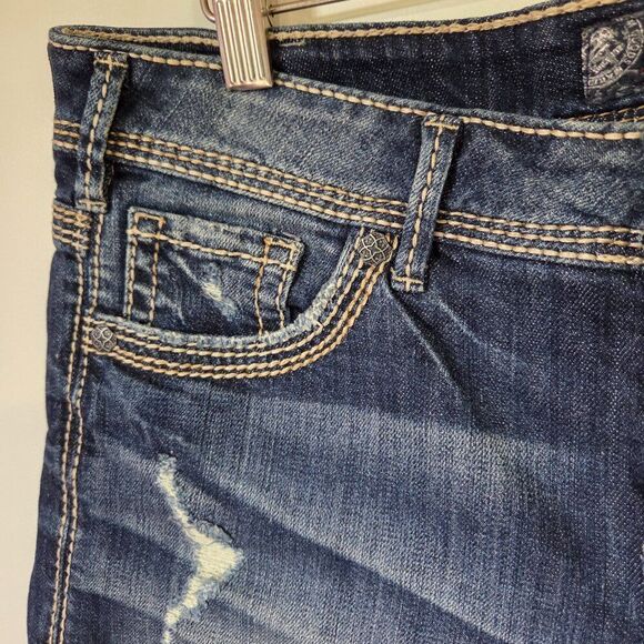 LIKE NEW SILVER JEANS SUKI HIGH SHORTS SIZE 31 W - Picture 6 of 16